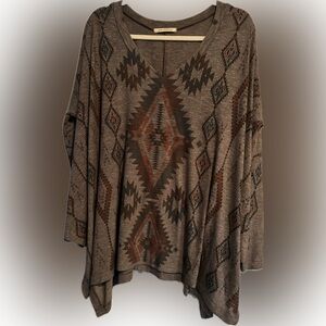 Aztec top by Ente